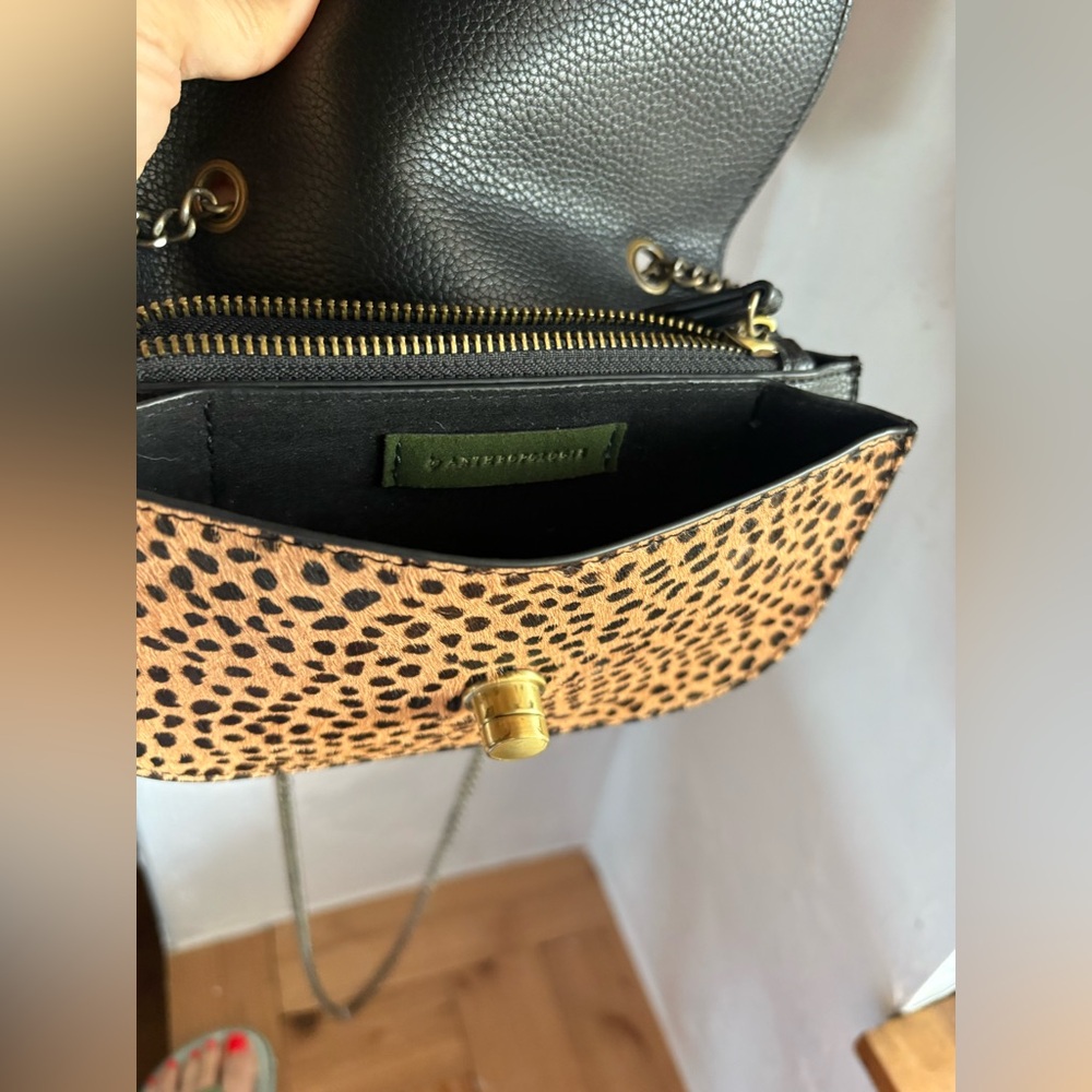 Anthropologie crossbody leather leopard print calf hair flap chain link strap - Picture 5 of 10